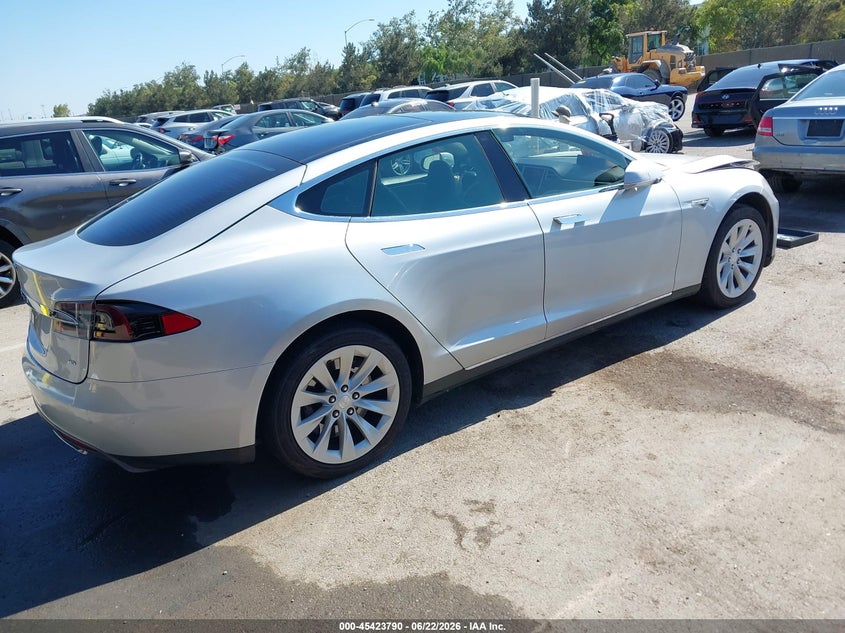 2014 Tesla Model s VIN 5YJSA1H18EFP51512 IAAI salvage auction — FRONT END, Salvage Title, sold $2,775 on 2026-08-01 (photo 4)