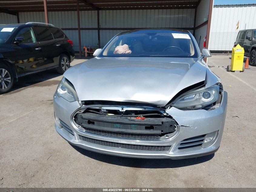 2014 Tesla Model s VIN 5YJSA1H18EFP51512 IAAI salvage auction — FRONT END, Salvage Title, sold $2,775 on 2026-08-01 (photo 6)