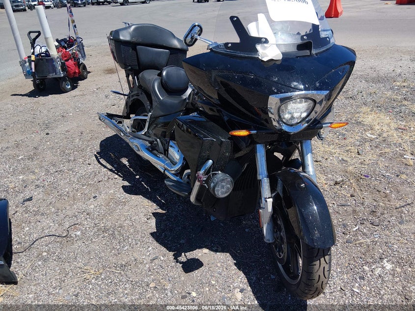 2015 Victory Cross country VIN 5VPTW36N9F3043616 IAAI salvage auction — SIDE, Salvage Title, sold $2,850 on 2026-07-14 (photo 1)