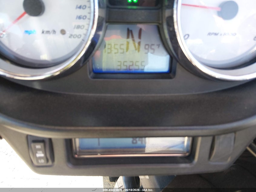 2015 Victory Cross country VIN 5VPTW36N9F3043616 IAAI salvage auction — SIDE, Salvage Title, sold $2,850 on 2026-07-14 (photo 7)