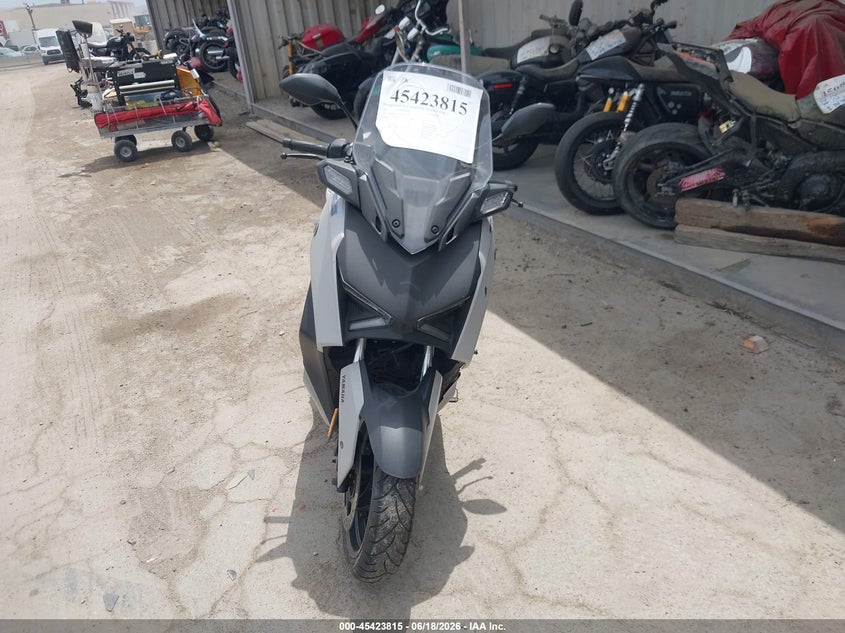 2023 Yamaha VIN MH3SH22Y9PK001499 IAAI salvage auction — LEFT SIDE, Salvage (California), sold $1,175 on 2026-07-14 (photo 5)
