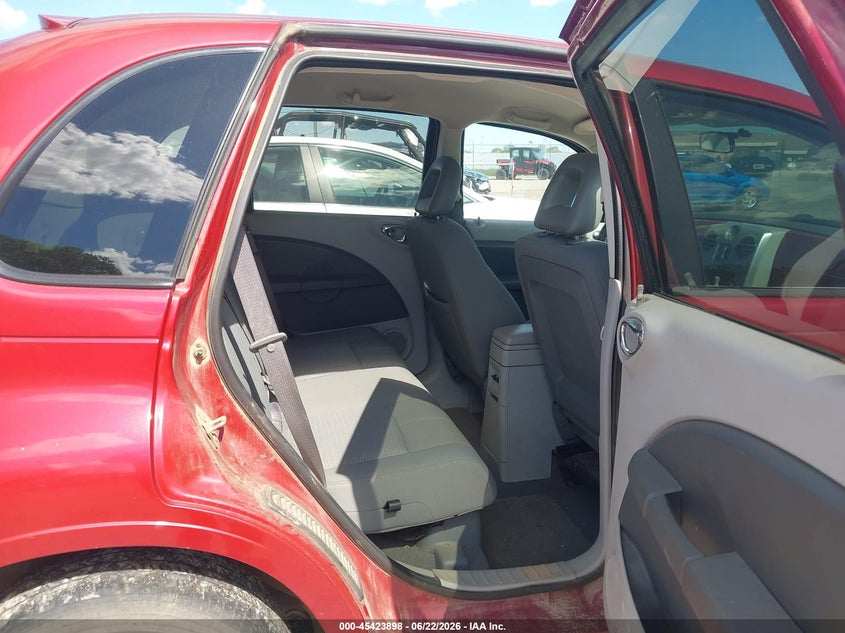 2007 Chrysler Pt cruiser VIN 3A4FY58B67T500757 IAAI salvage auction — NORMAL WEAR, Clear-Endorsement (Wisconsin), sold $350 on 2026-07-09 (photo 8)