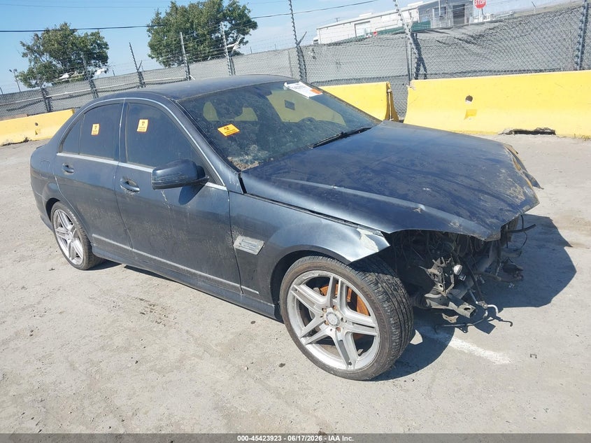 2010 Mercedes-benz C class VIN WDDGF5EB1AR125886 IAAI salvage auction — NORMAL WEAR, Salvage Title - Dealer (California), sold $275 on 2026-07-09 (photo 1)