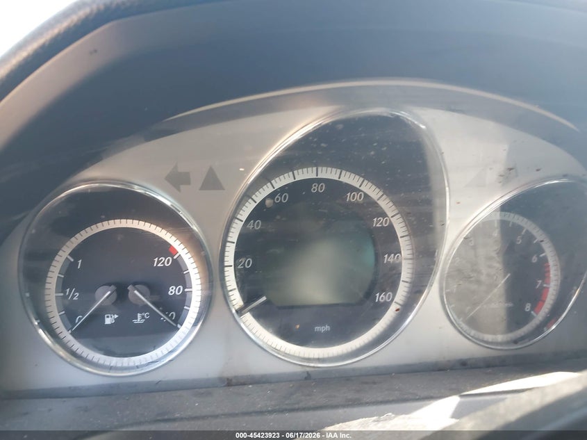 2010 Mercedes-benz C class VIN WDDGF5EB1AR125886 IAAI salvage auction — NORMAL WEAR, Salvage Title - Dealer (California), sold $275 on 2026-07-09 (photo 7)