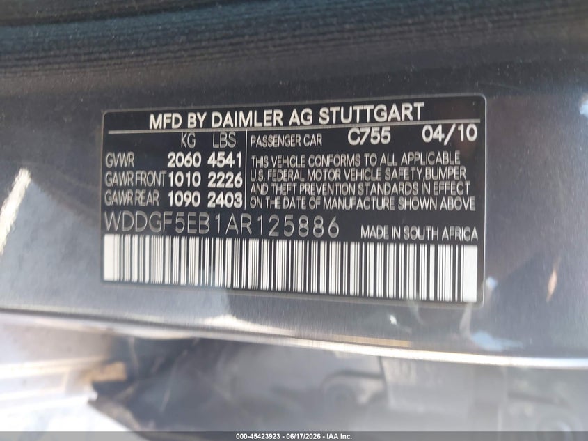 2010 Mercedes-benz C class VIN WDDGF5EB1AR125886 IAAI salvage auction — NORMAL WEAR, Salvage Title - Dealer (California), sold $275 on 2026-07-09 (photo 9)