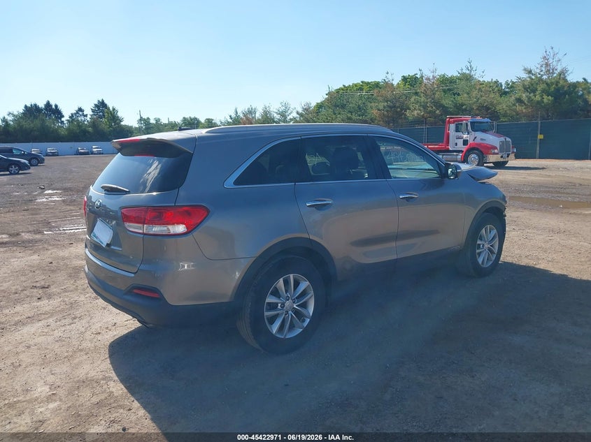 2017 Kia Sorento VIN 5XYPGDA58HG327439 IAAI salvage auction — FRONT END, Clear (Indiana), sold $2,100 on 2026-07-21 (photo 4)