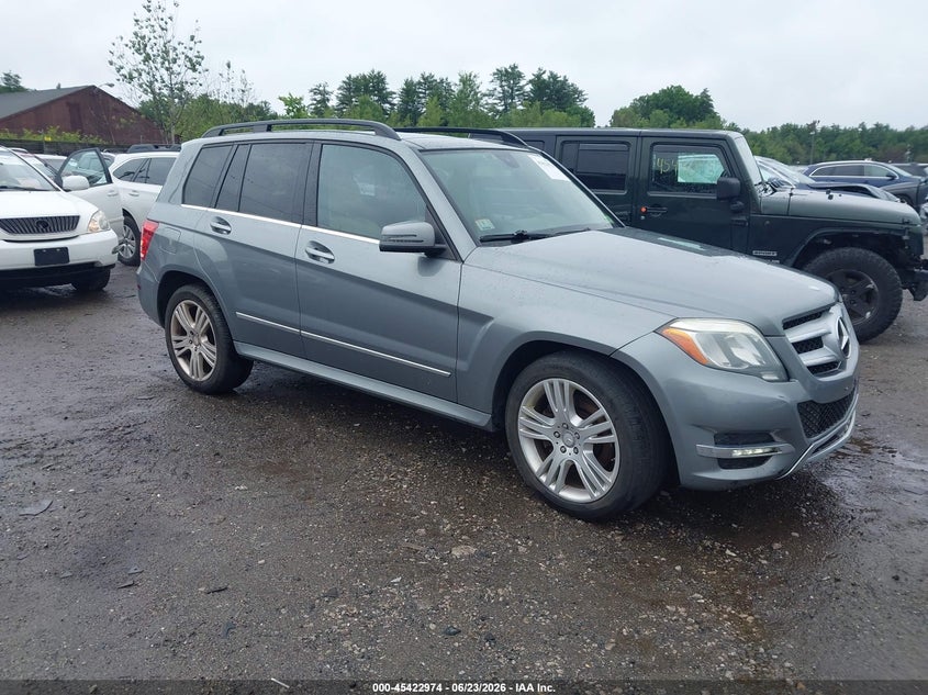 2013 Mercedes-benz VIN WDCGG8JB8DG094936 IAAI salvage auction — SIDE, Salvage Title, sold $2,050 on 2026-07-12 (photo 1)