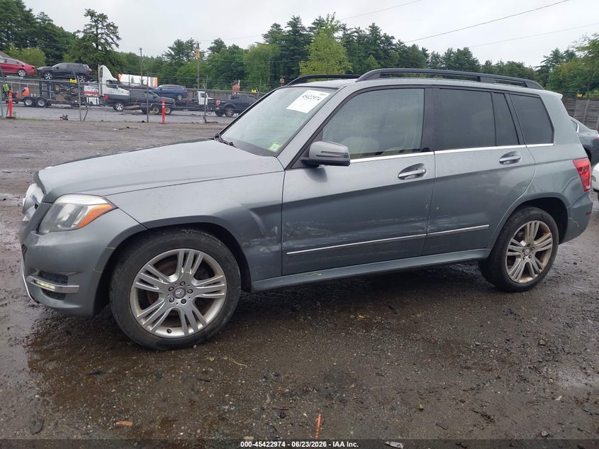 2013 Mercedes-benz VIN WDCGG8JB8DG094936 IAAI salvage auction — SIDE, Salvage Title, sold $2,050 on 2026-07-12 (photo 6)
