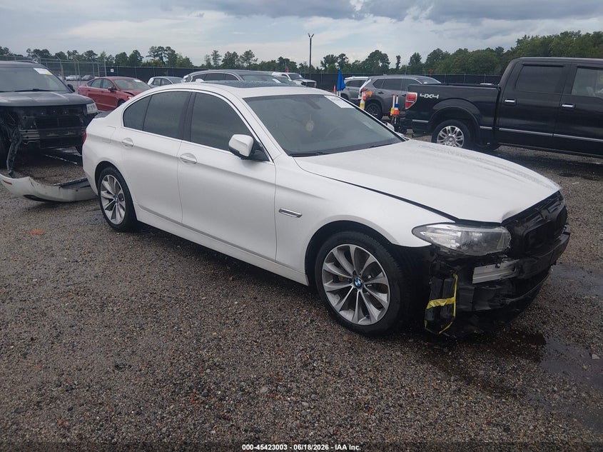 2016 BMW 5er VIN WBA5A5C54GG348079 IAAI salvage auction — FRONT END, Salvage (South Carolina), sold $2,800 on 2026-07-24 (photo 1)