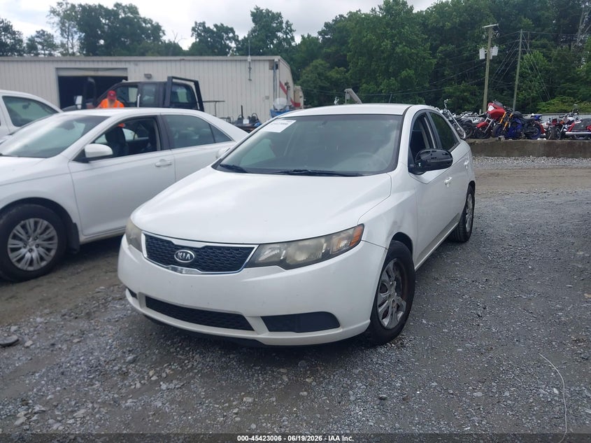 2013 Kia Forte VIN KNAFU4A25D5722320 IAAI salvage auction — LEFT SIDE, Salvage (Georgia), sold $800 on 2026-07-14 (photo 2)