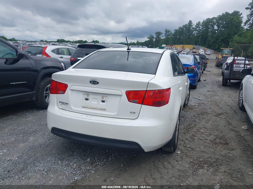 2013 Kia Forte VIN KNAFU4A25D5722320 IAAI salvage auction — LEFT SIDE, Salvage (Georgia), sold $800 on 2026-07-14 (photo 4)