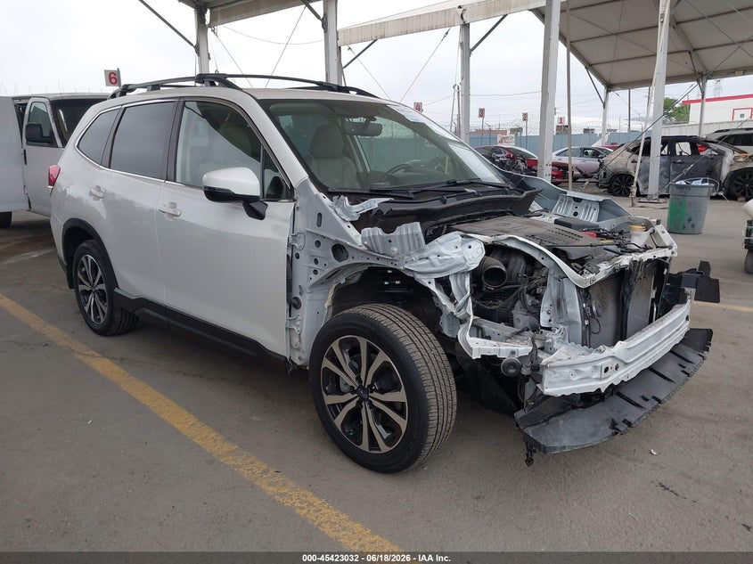 2023 Subaru Forester VIN JF2SKANCXPH410846 IAAI salvage auction — FRONT END, Salvage Title, sold $7,500 on 2026-07-29 (photo 1)