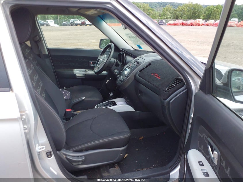 2012 Kia Soul VIN KNDJT2A62C7365429 IAAI salvage auction — NORMAL WEAR, Clear (New Jersey), sold $625 on 2026-07-09 (photo 5)