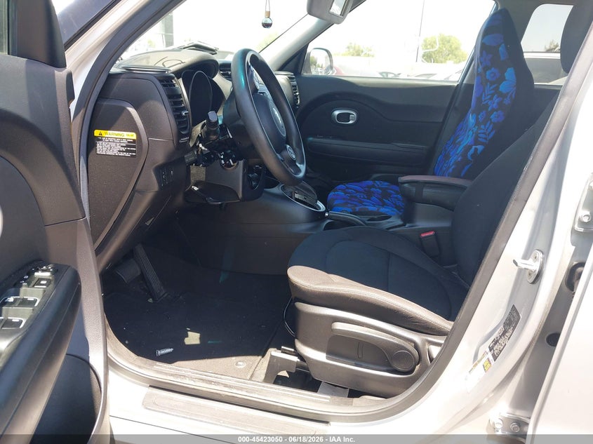 2017 Kia Soul VIN KNDJN2A24H7421224 IAAI salvage auction — THEFT, Salvage Title, sold $2,650 on 2026-07-23 (photo 5)