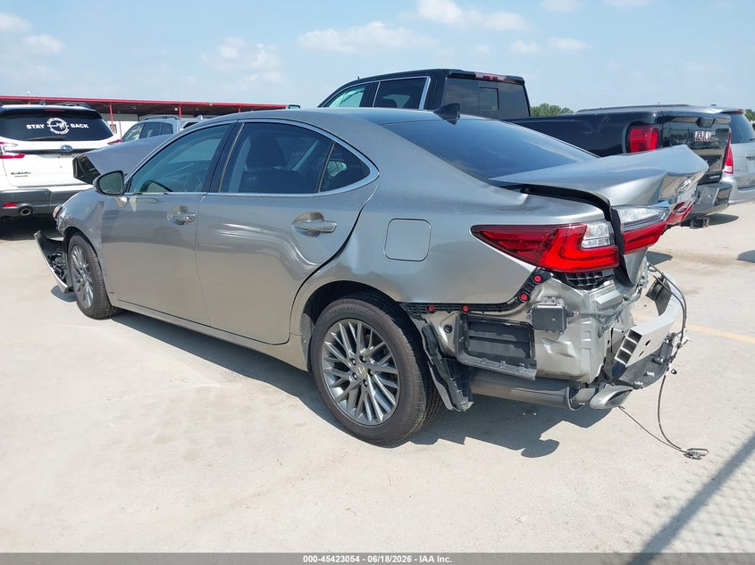 2018 Lexus ES VIN 58ABK1GG7JU083601 IAAI salvage auction — FRONT & REAR, Salvage (Texas), sold $2,650 on 2026-07-11 (photo 3)