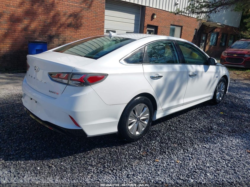 2018 Hyundai Sonata hybrid VIN KMHE24L39JA083741 IAAI salvage auction — NORMAL WEAR, Sf97 (New York), sold $6,100 on 2026-07-23 (photo 4)
