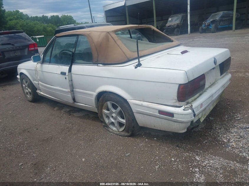 1992 BMW 3 series VIN WBABB2311NEC29350 IAAI salvage auction — NORMAL WEAR, Clear (Missouri), sold $850 on 2026-07-08 (photo 3)