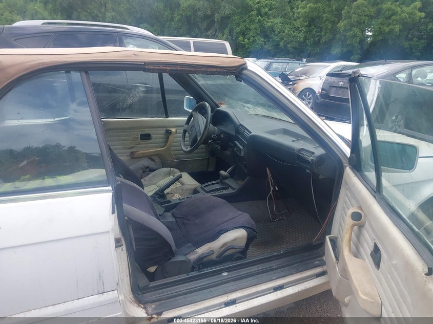 1992 BMW 3 series VIN WBABB2311NEC29350 IAAI salvage auction — NORMAL WEAR, Clear (Missouri), sold $850 on 2026-07-08 (photo 5)