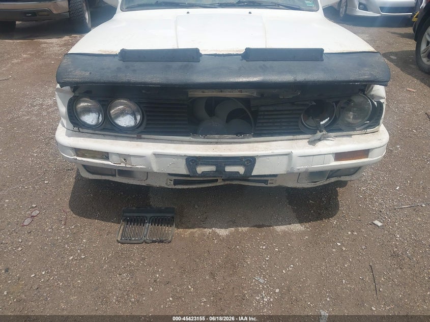 1992 BMW 3 series VIN WBABB2311NEC29350 IAAI salvage auction — NORMAL WEAR, Clear (Missouri), sold $850 on 2026-07-08 (photo 6)