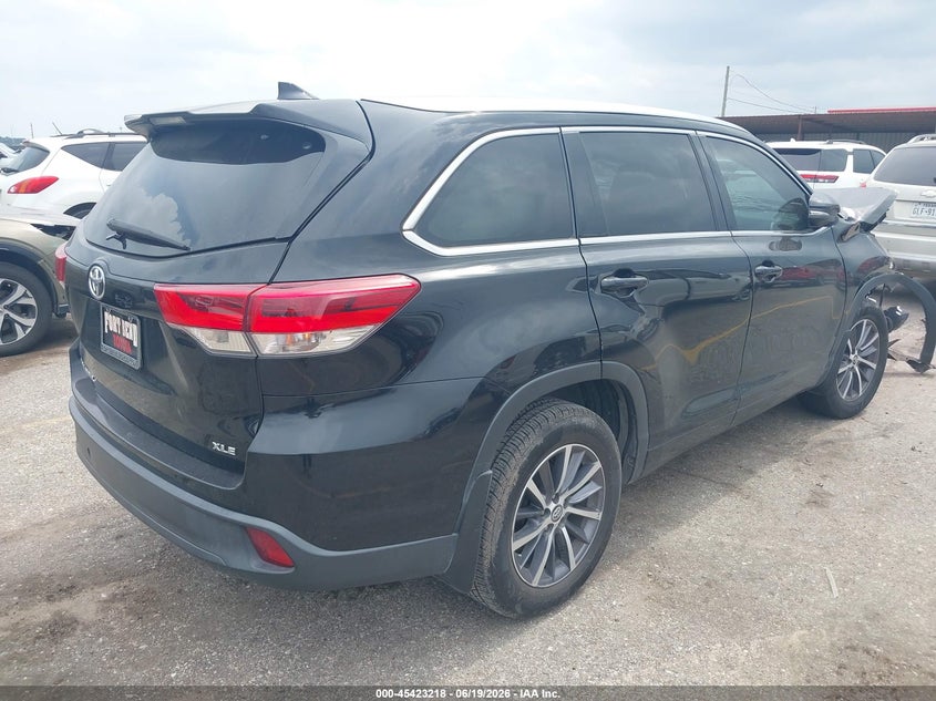 2018 Toyota Highlander VIN 5TDKZRFH2JS537712 IAAI salvage auction — FRONT END, Salvage (Texas), sold $4,450 on 2026-07-29 (photo 4)