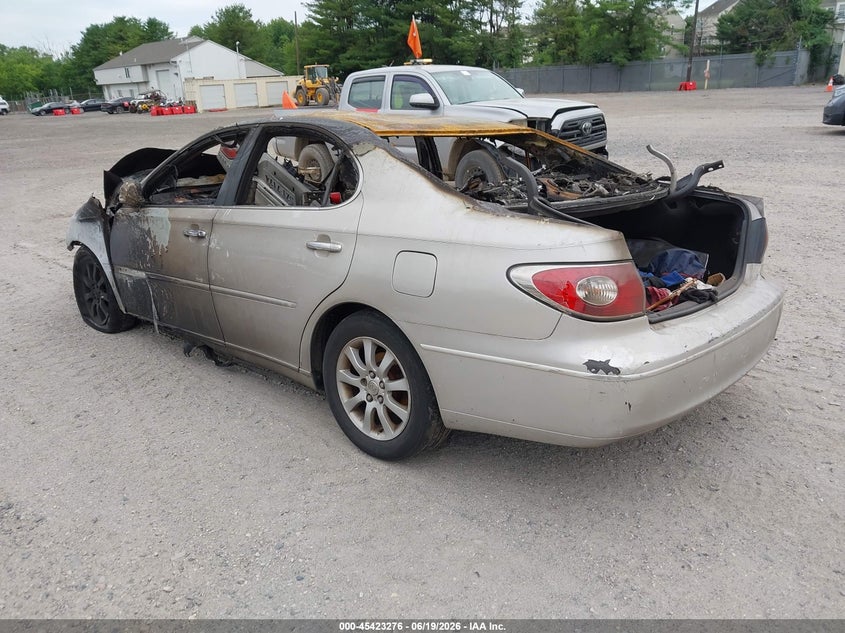2004 Lexus Es 330 VIN JTHBA30G045000754 IAAI salvage auction — ENGINE BURN, Clear (Virginia), sold $325 on 2026-07-14 (photo 3)