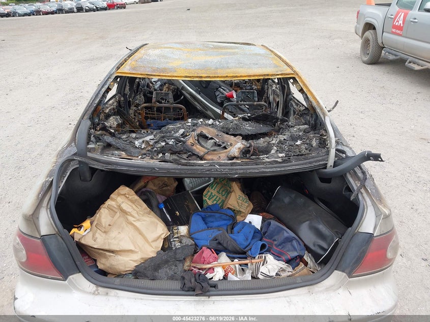 2004 Lexus Es 330 VIN JTHBA30G045000754 IAAI salvage auction — ENGINE BURN, Clear (Virginia), sold $325 on 2026-07-14 (photo 6)