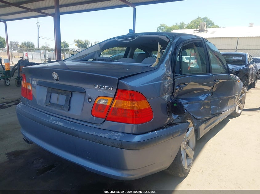 2004 BMW 3 series VIN WBAAZ33414KP83749 IAAI salvage auction — RIGHT SIDE, Salvage (California), sold $525 on 2026-07-07 (photo 4)