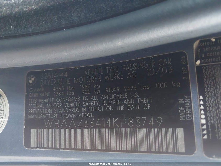 2004 BMW 3 series VIN WBAAZ33414KP83749 IAAI salvage auction — RIGHT SIDE, Salvage (California), sold $525 on 2026-07-07 (photo 9)