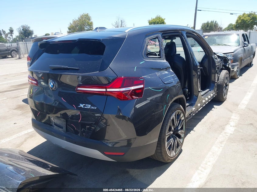 2025 BMW X3 VIN 5UX53GP0XS9Z54988 IAAI salvage auction — RIGHT SIDE, Salvage Title, sold $20,300 on 2026-07-28 (photo 4)