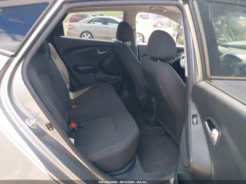 2012 Hyundai Tucson VIN KM8JT3AB3CU402701 IAAI salvage auction — FRONT END, Salvage (Illinois), sold $1,100 on 2026-07-22 (photo 8)