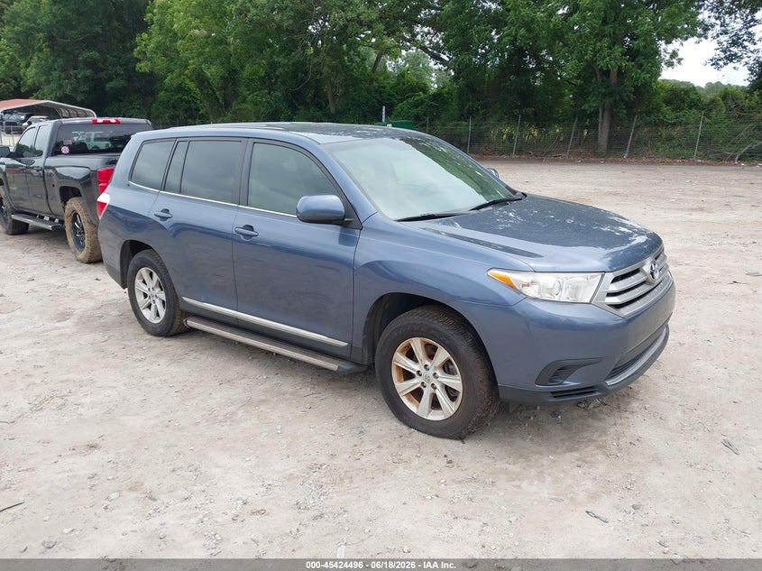 2013 Toyota Highlander VIN 5TDZA3EH6DS041935 IAAI salvage auction — NORMAL WEAR, Clear (Georgia), sold $3,800 on 2026-07-17 (photo 1)
