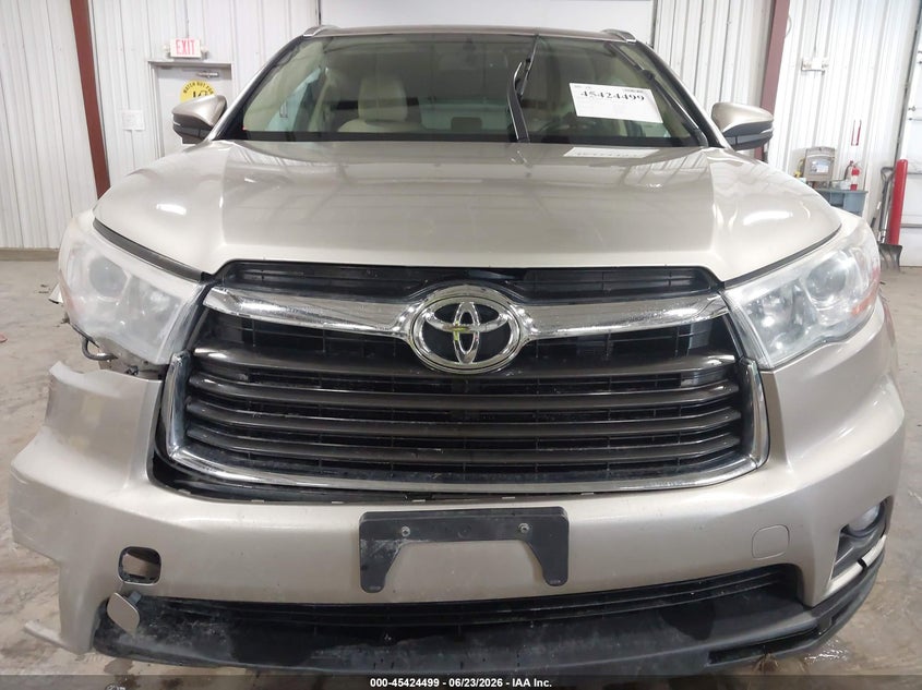 2016 Toyota Highlander VIN 5TDJKRFHXGS501758 IAAI salvage auction — RIGHT FRONT, Salvage (Iowa), sold $6,200 on 2026-07-28 (photo 6)