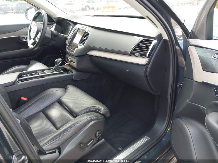 2022 Volvo Xc90 VIN YV4A22PL3N1787454 IAAI salvage auction — FRONT END, Salvage Title, sold $20,250 on 2026-07-31 (photo 5)