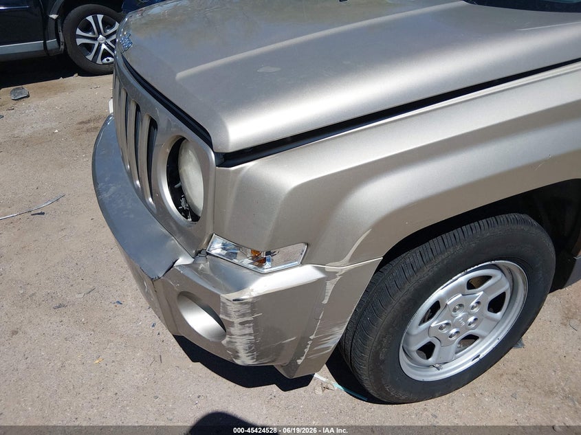 2009 Jeep Patriot VIN 1J4FT28BX9D114011 IAAI salvage auction — FRONT END, Salvage (Arizona), sold $525 on 2026-07-09 (photo 6)