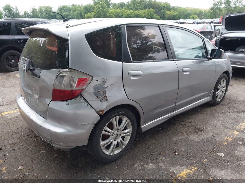 2010 Honda Fit VIN JHMGE8H45AC014688 IAAI salvage auction — NORMAL WEAR, Previous Salvage (Michigan), sold $675 on 2026-07-27 (photo 4)