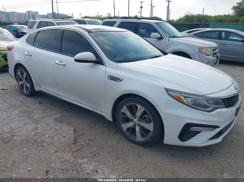 2019 Kia Optima VIN 5XXGT4L38KG374747 IAAI salvage auction — REPOSSESSION, Nrc Lienholder Repossession Paperwork (Texas), sold $4,050 on 2026-07-13 (photo 1)
