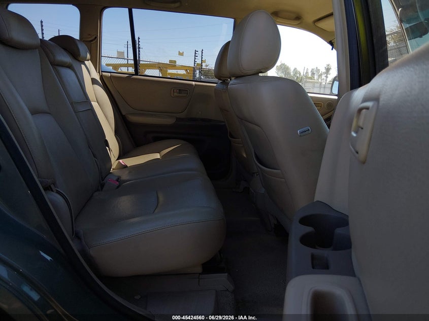 2005 Toyota Highlander VIN JTEDP21A650091164 IAAI salvage auction — NORMAL WEAR, Clear - Dealer Only (California), sold $825 on 2026-07-28 (photo 8)