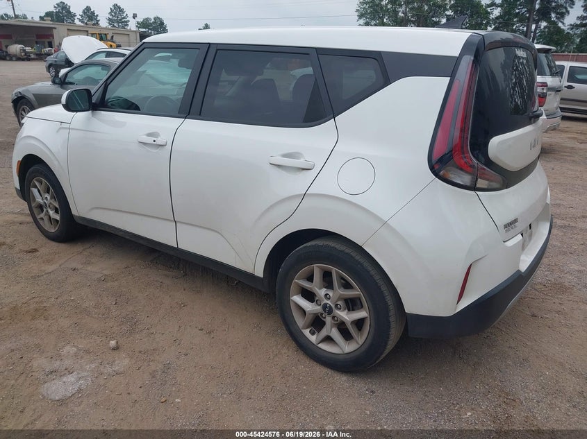 2024 Kia Soul VIN KNDJ23AU0R7914593 IAAI salvage auction — FRONT END, Salvage Title, sold $2,050 on 2026-07-23 (photo 3)
