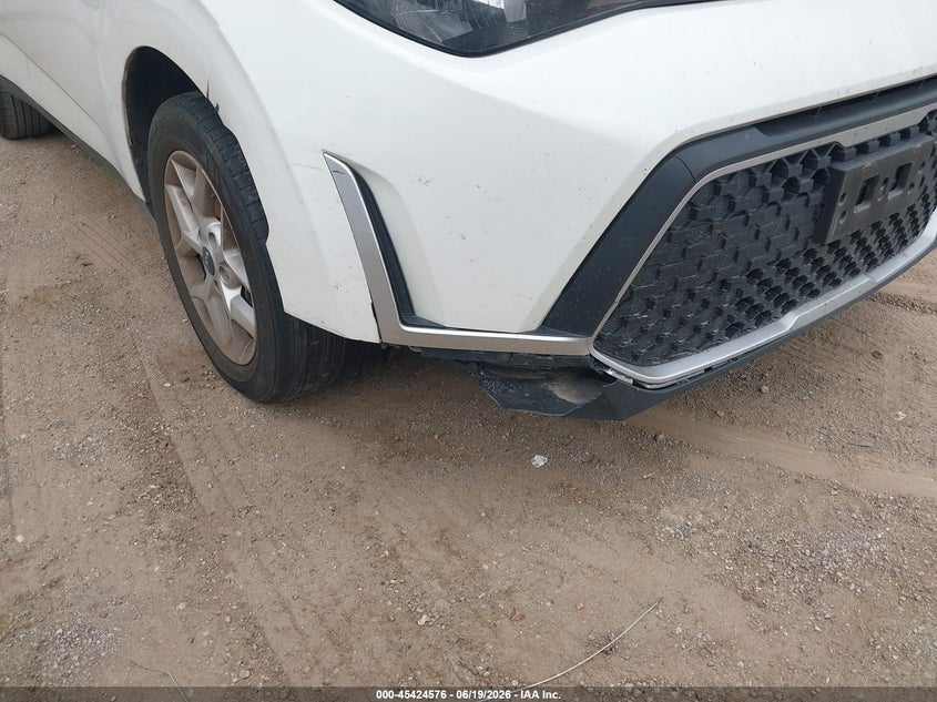 2024 Kia Soul VIN KNDJ23AU0R7914593 IAAI salvage auction — FRONT END, Salvage Title, sold $2,050 on 2026-07-23 (photo 6)