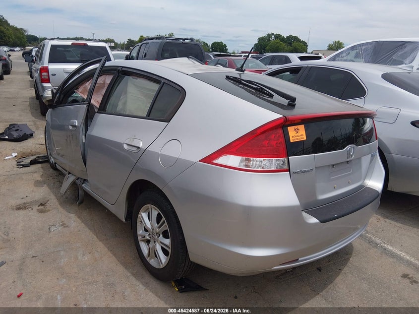 2010 Honda Insight VIN JHMZE2H77AS027898 IAAI salvage auction — FRONT END, Salvage (North Carolina), sold $325 on 2026-07-20 (photo 3)