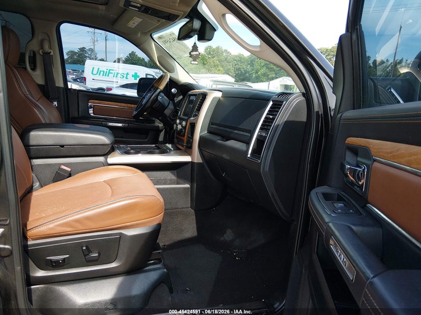 2018 Ram 2500 VIN 3C6UR5PL9JG135146 IAAI salvage auction — SIDE, Salvage Title, sold $12,600 on 2026-07-19 (photo 5)