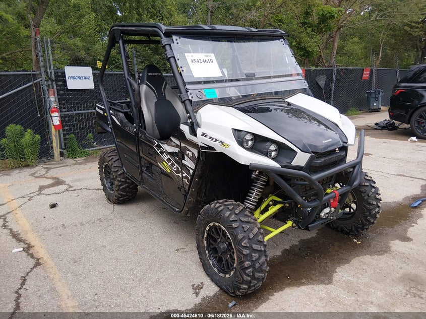 2024 Kawasaki Teryx VIN JKBRFCJ15RB505795 IAAI salvage auction — SIDE, Salvage (Kansas), sold $3,150 on 2026-07-29 (photo 1)