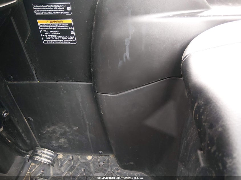 2024 Kawasaki Teryx VIN JKBRFCJ15RB505795 IAAI salvage auction — SIDE, Salvage (Kansas), sold $3,150 on 2026-07-29 (photo 9)