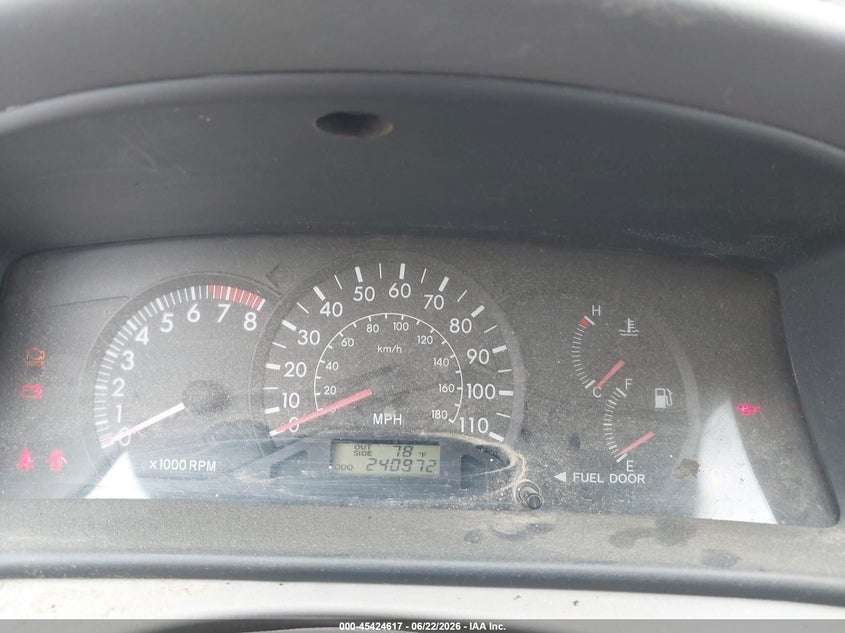 2004 Toyota Corolla VIN JTDBR32E642025097 IAAI salvage auction — NORMAL WEAR, Clear (Indiana), sold $325 on 2026-07-30 (photo 7)