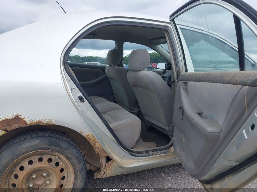 2004 Toyota Corolla VIN JTDBR32E642025097 IAAI salvage auction — NORMAL WEAR, Clear (Indiana), sold $325 on 2026-07-30 (photo 8)