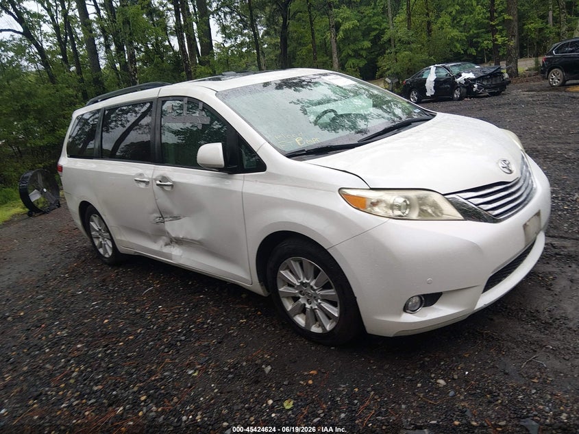 2011 Toyota Sienna VIN 5TDYK3DC0BS086249 IAAI salvage auction — SIDE, Salvage (Virginia), sold $3,550 on 2026-07-09 (photo 1)