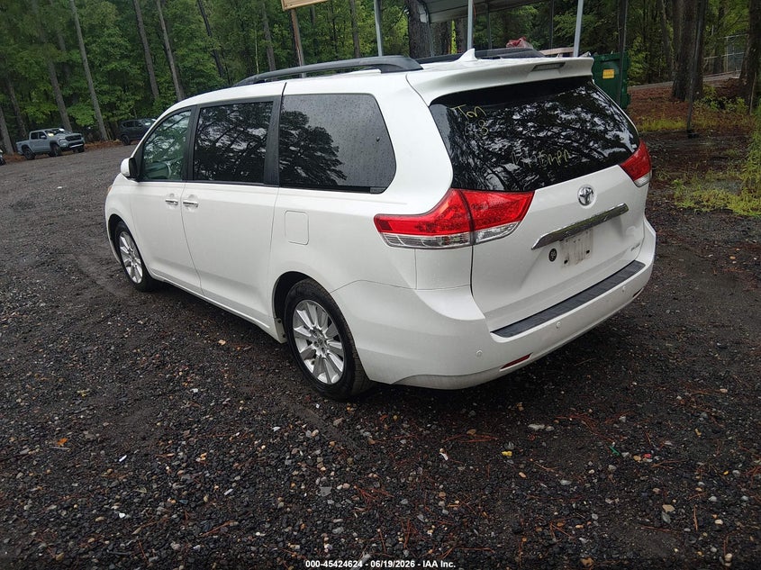 2011 Toyota Sienna VIN 5TDYK3DC0BS086249 IAAI salvage auction — SIDE, Salvage (Virginia), sold $3,550 on 2026-07-09 (photo 3)