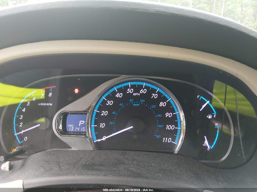 2011 Toyota Sienna VIN 5TDYK3DC0BS086249 IAAI salvage auction — SIDE, Salvage (Virginia), sold $3,550 on 2026-07-09 (photo 7)