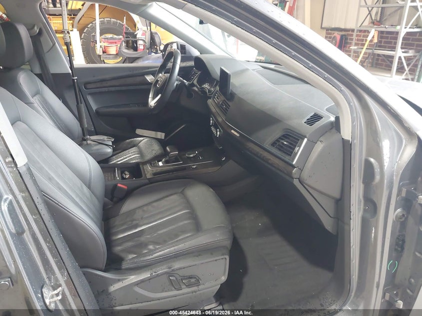 2020 Audi Q5 VIN WA1ANAFY6L2010950 IAAI salvage auction — SIDE, Salvage (North Carolina), sold $7,950 on 2026-07-16 (photo 5)