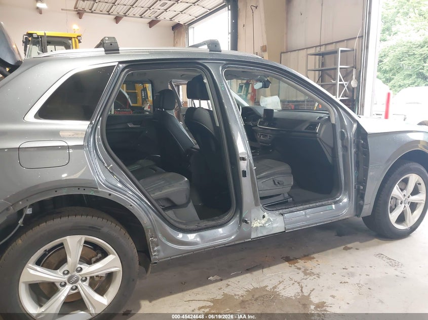 2020 Audi Q5 VIN WA1ANAFY6L2010950 IAAI salvage auction — SIDE, Salvage (North Carolina), sold $7,950 on 2026-07-16 (photo 6)